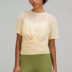 NWOT Lululemon mesh tee (reversible)